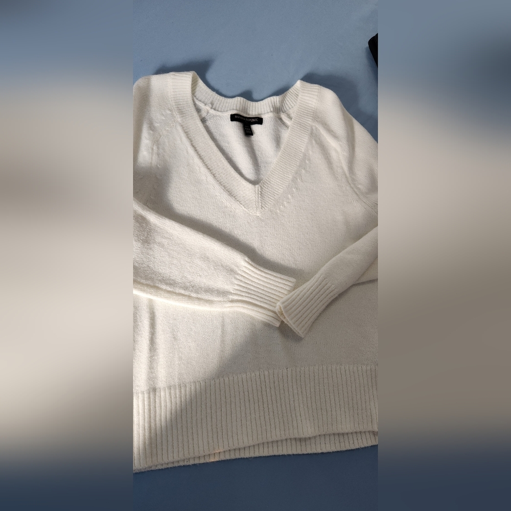 Banana Republic Cream Knit Sweater